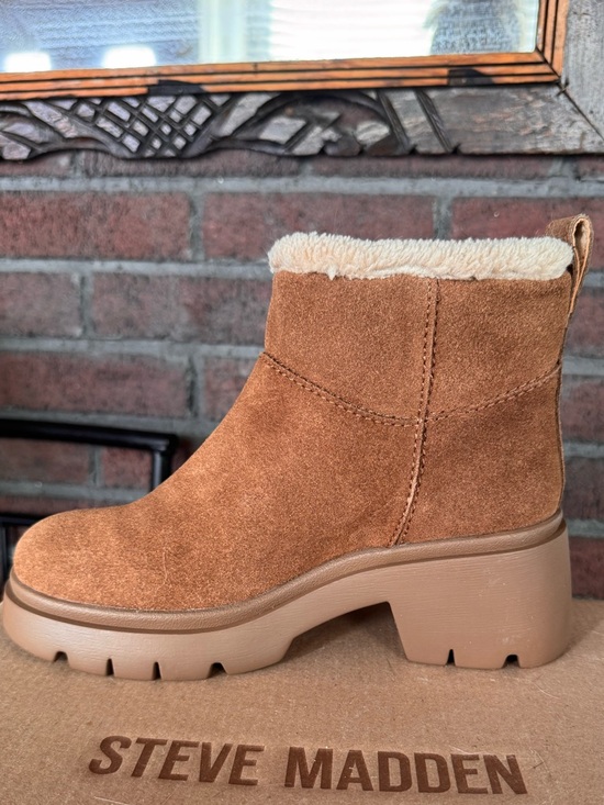 Steve Madden Shoes - Steve Madden Tan Suede Faux Fur Cuffed Lug Sole Ankle Booties